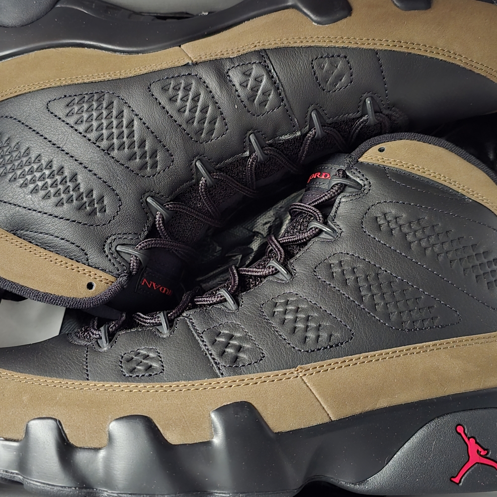 Jordan 9 Retro 'Olive' 2024
Favorite
